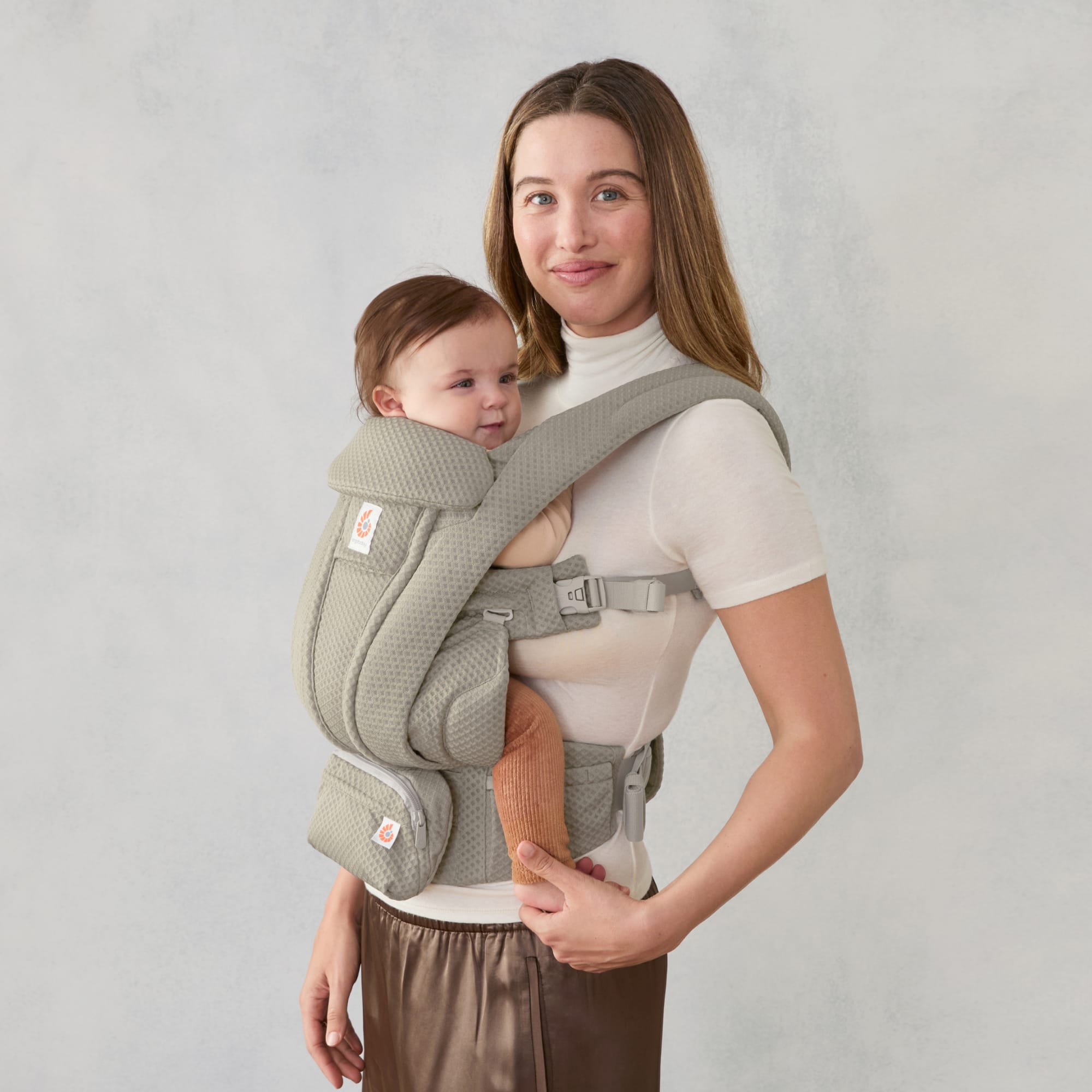 Ergobaby Omni Deluxe Baby Carrier, Mesh - Soft Olive – Albee Baby