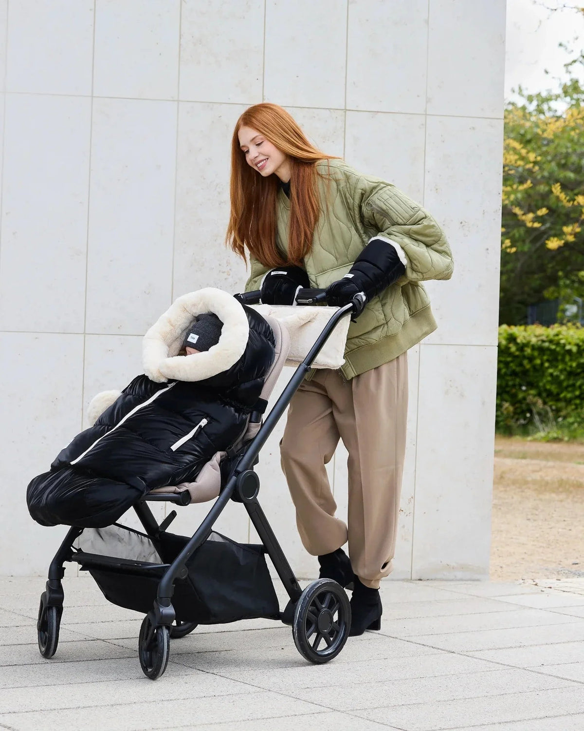 7AM Enfant Blanket 212 Evolution Footmuff - Black Liquid Shine / Arctic White Faux Fur, 6M-4T - Image 12