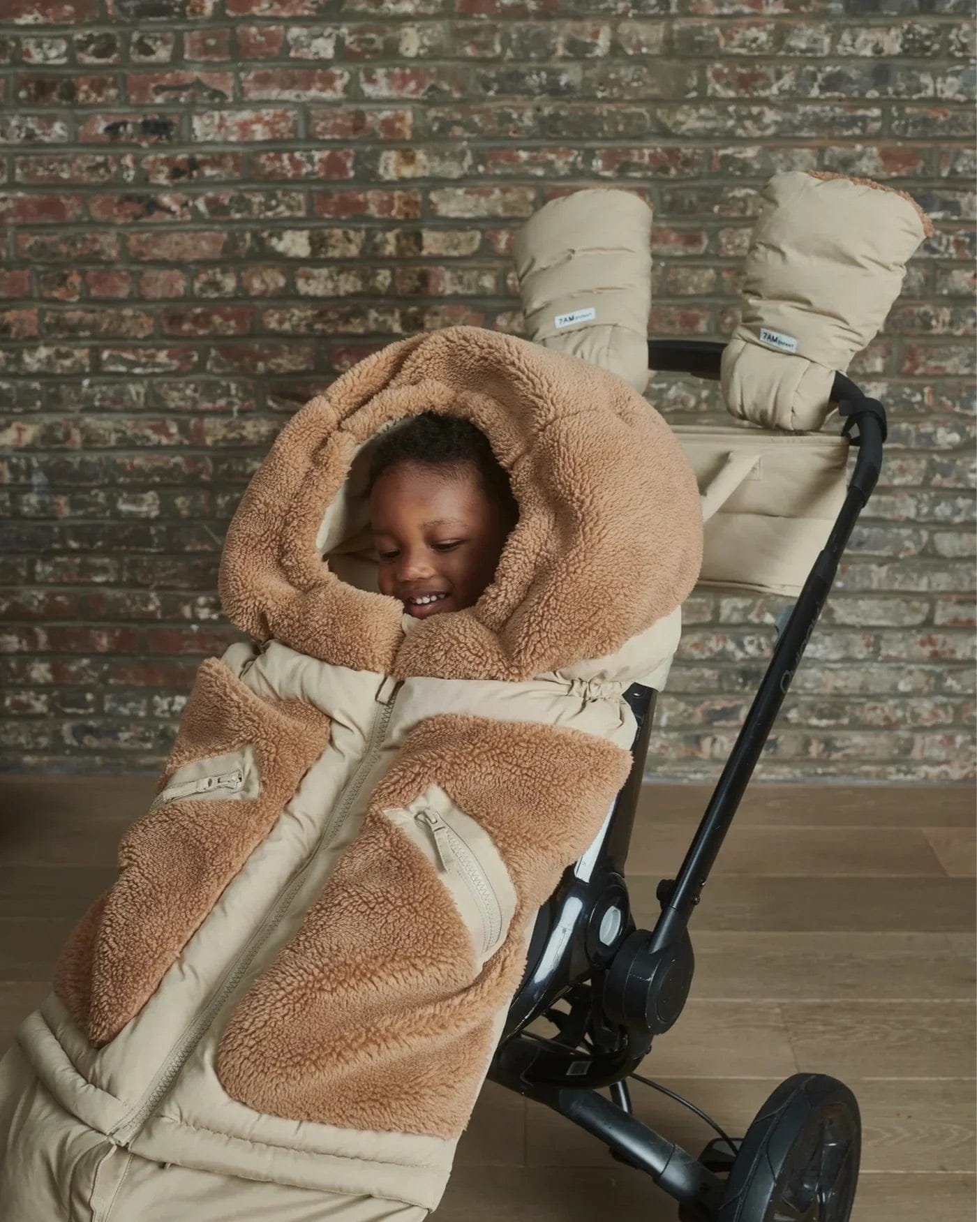 7 A.M. Enfant Blanket 212 Evolution Footmuff - Cappuccino Applique / Oat Cacao - B212E-OATAC
