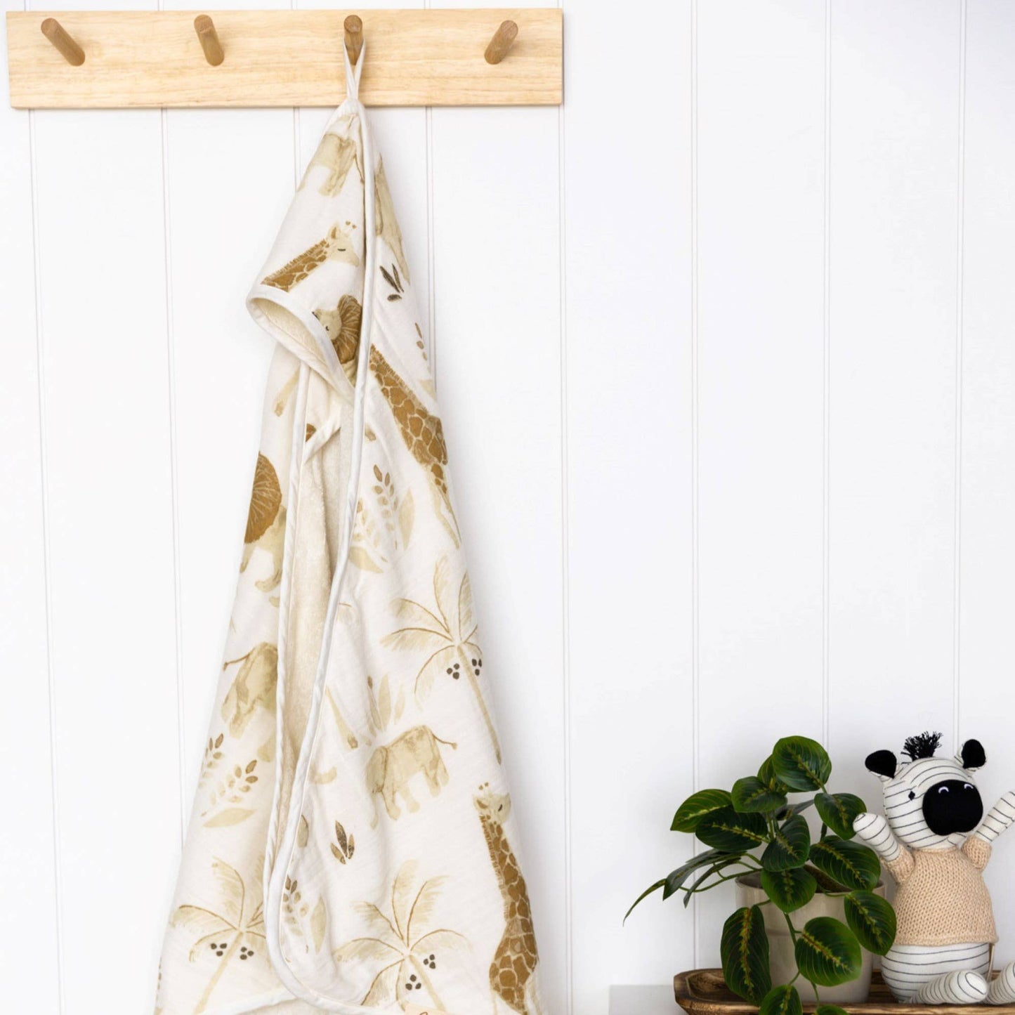 Crane Baby Kendi Baby Hooded Towel - Safari Animal - Image 7