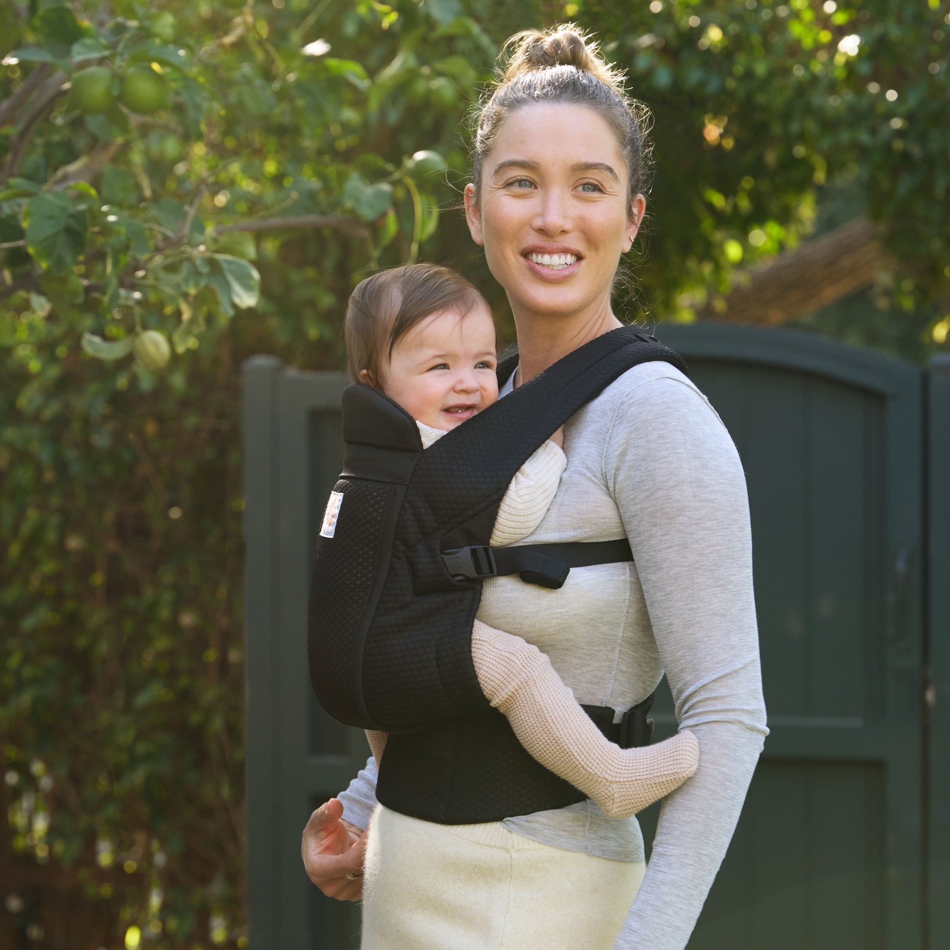Ergobaby Omni Lite Mesh Baby Carrier - Onyx Black