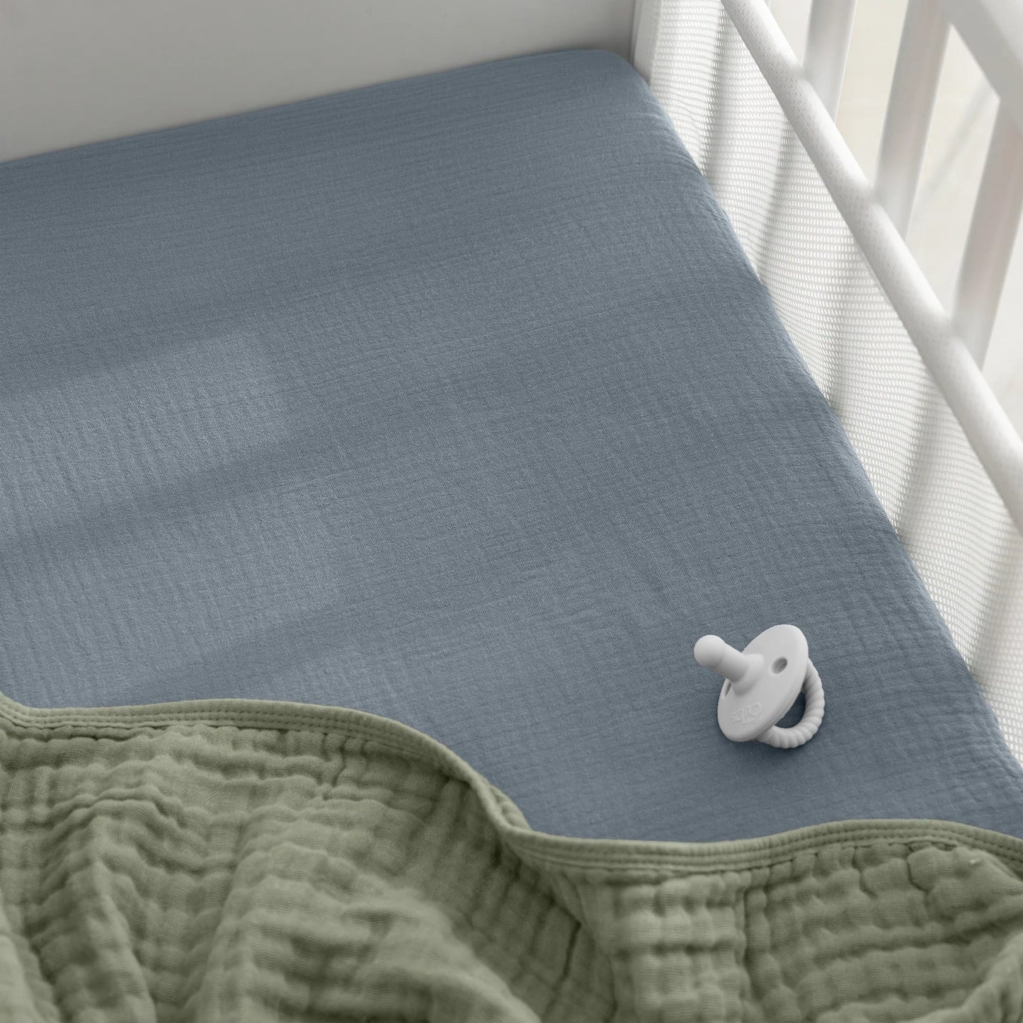 Comfy Cubs Muslin Cotton Bassinet Sheet - Pacific Blue
