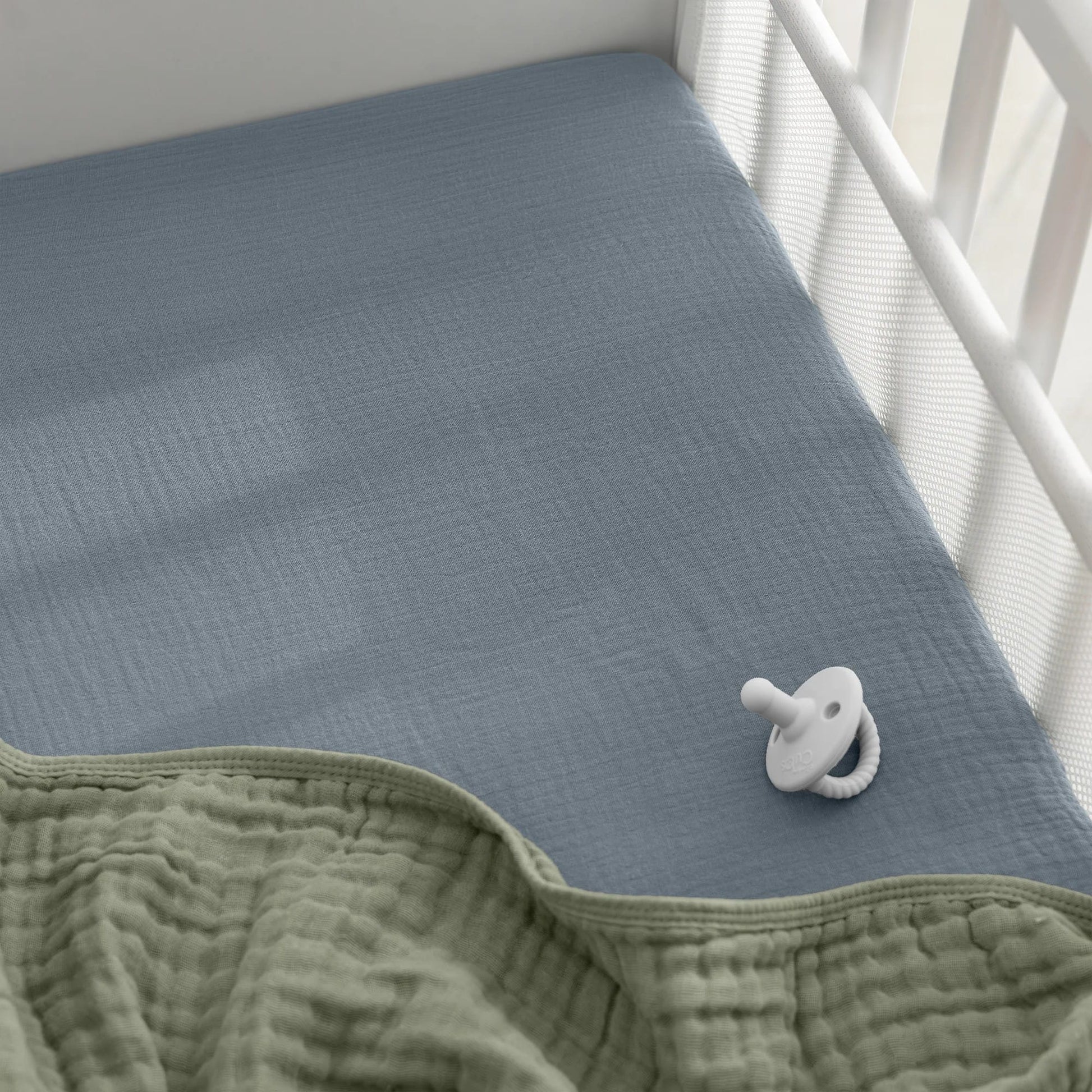 Comfy Cubs Muslin Cotton Bassinet Sheet - Pacific Blue