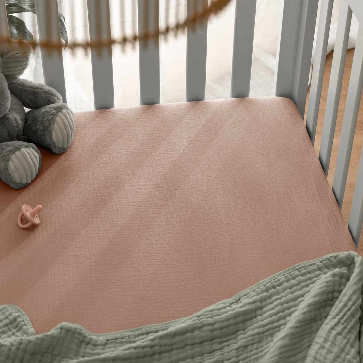 Comfy Cubs Muslin Fitted Crib Sheet - Blush