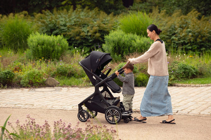Nuna DEMI Next Stroller with Rider Board - Caviar / Chocolate