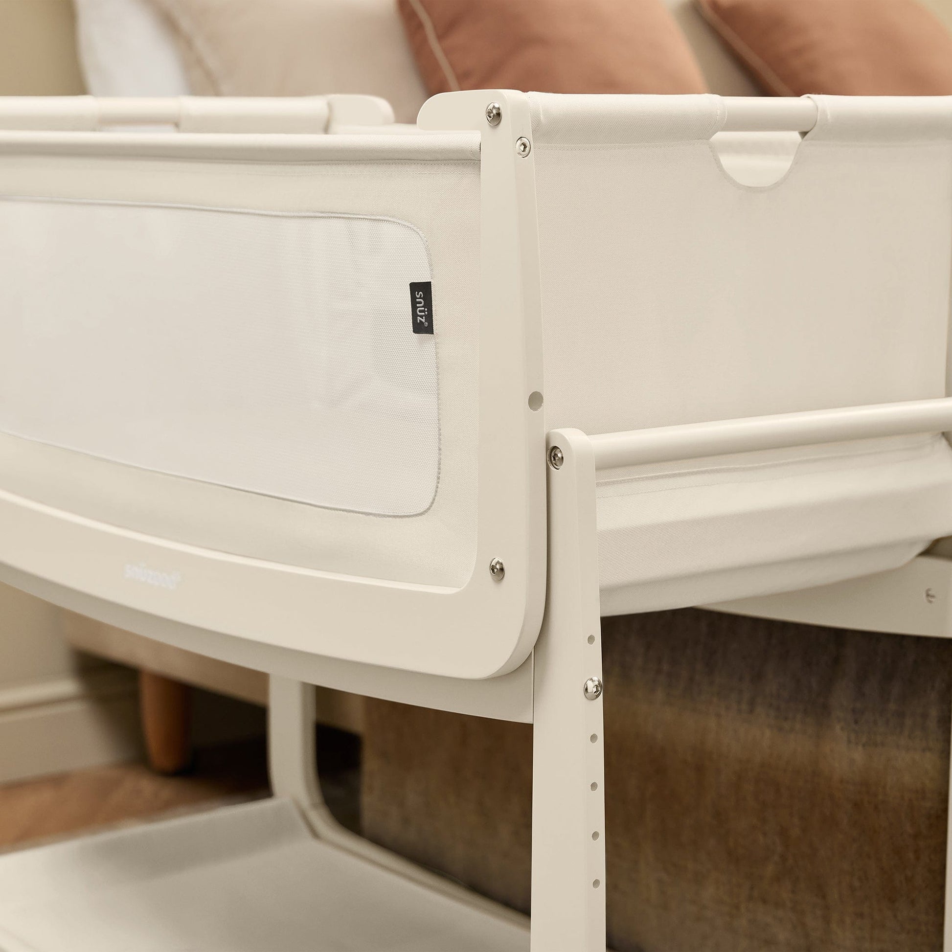 Snuz SnuzPod 5 Bedside Bassinet - Cashmere - USFN050G