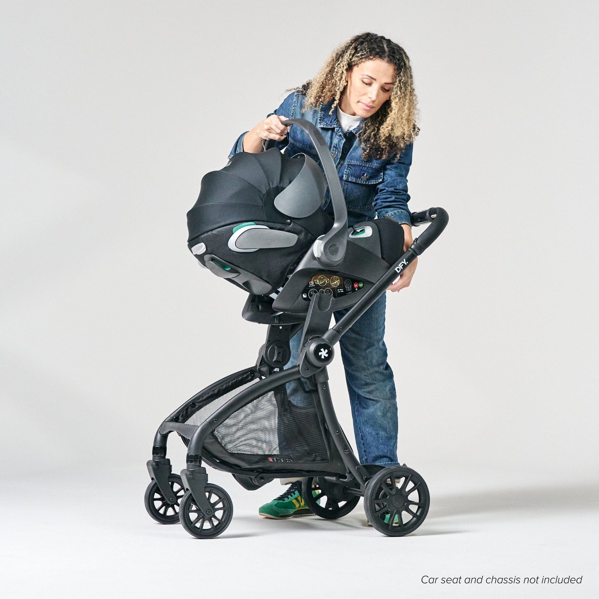 DFY. R1 Car Seat Adapters - DFY01-203-99-001-001