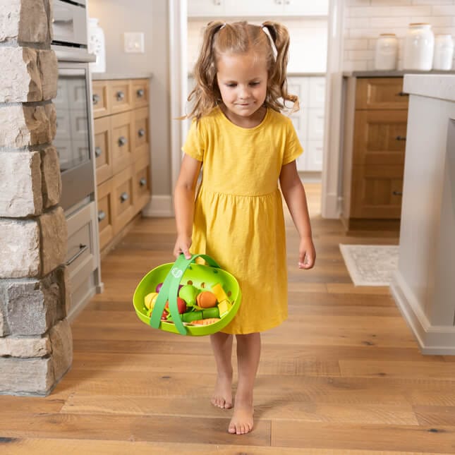 Fat Brain Toys Pretendables Fruit & Veggie Basket - Image 4