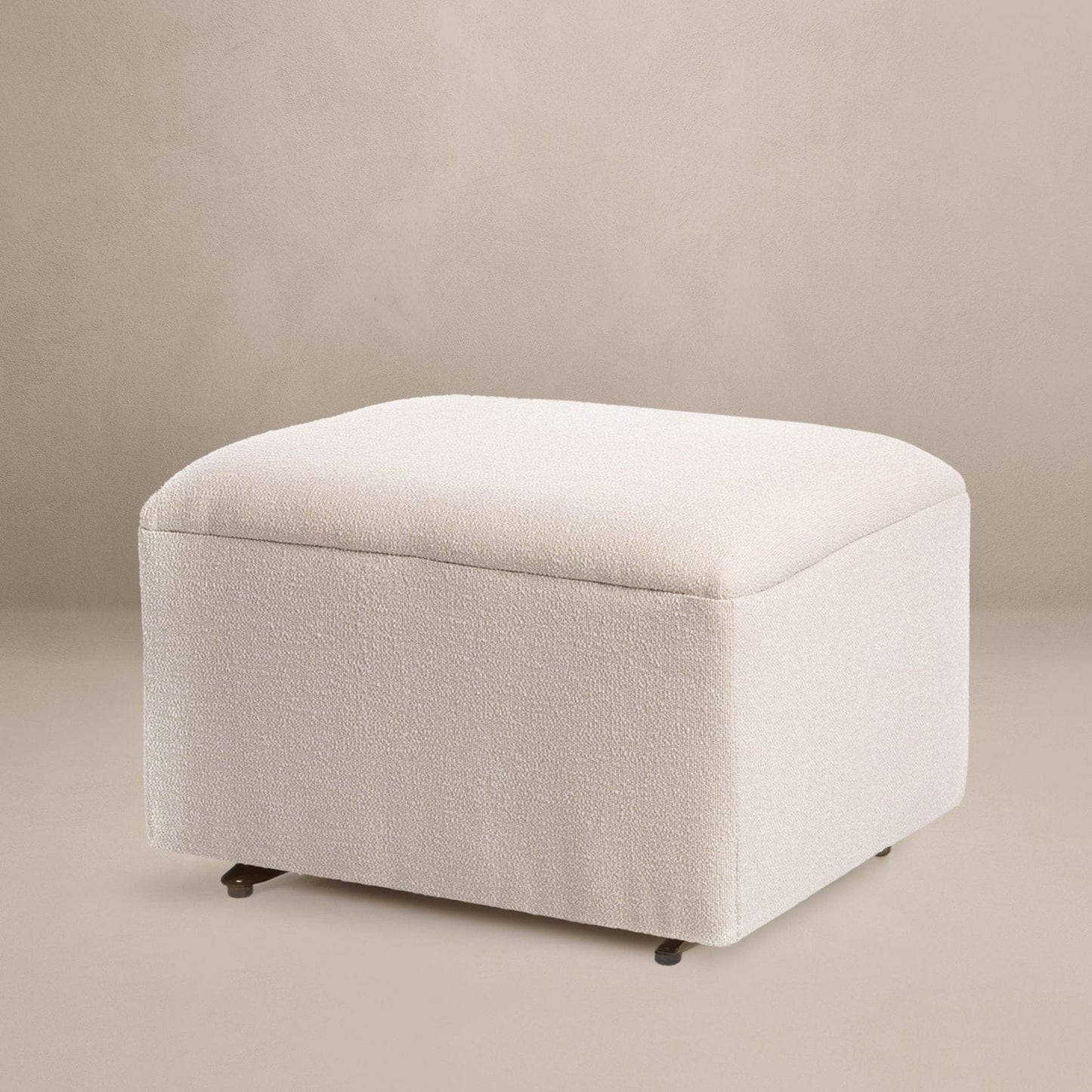 Oilo Gliding Ottoman -