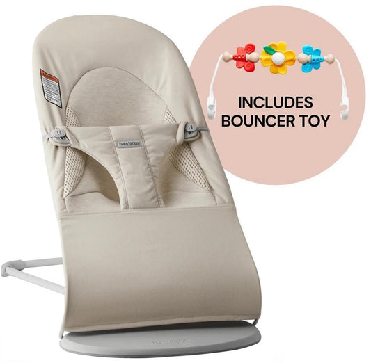 BabyBjörn Bouncer + Toy Bundle - Balance Soft (Tri-Fabric) Light Beige / Flying Friends - 005130US-080099US