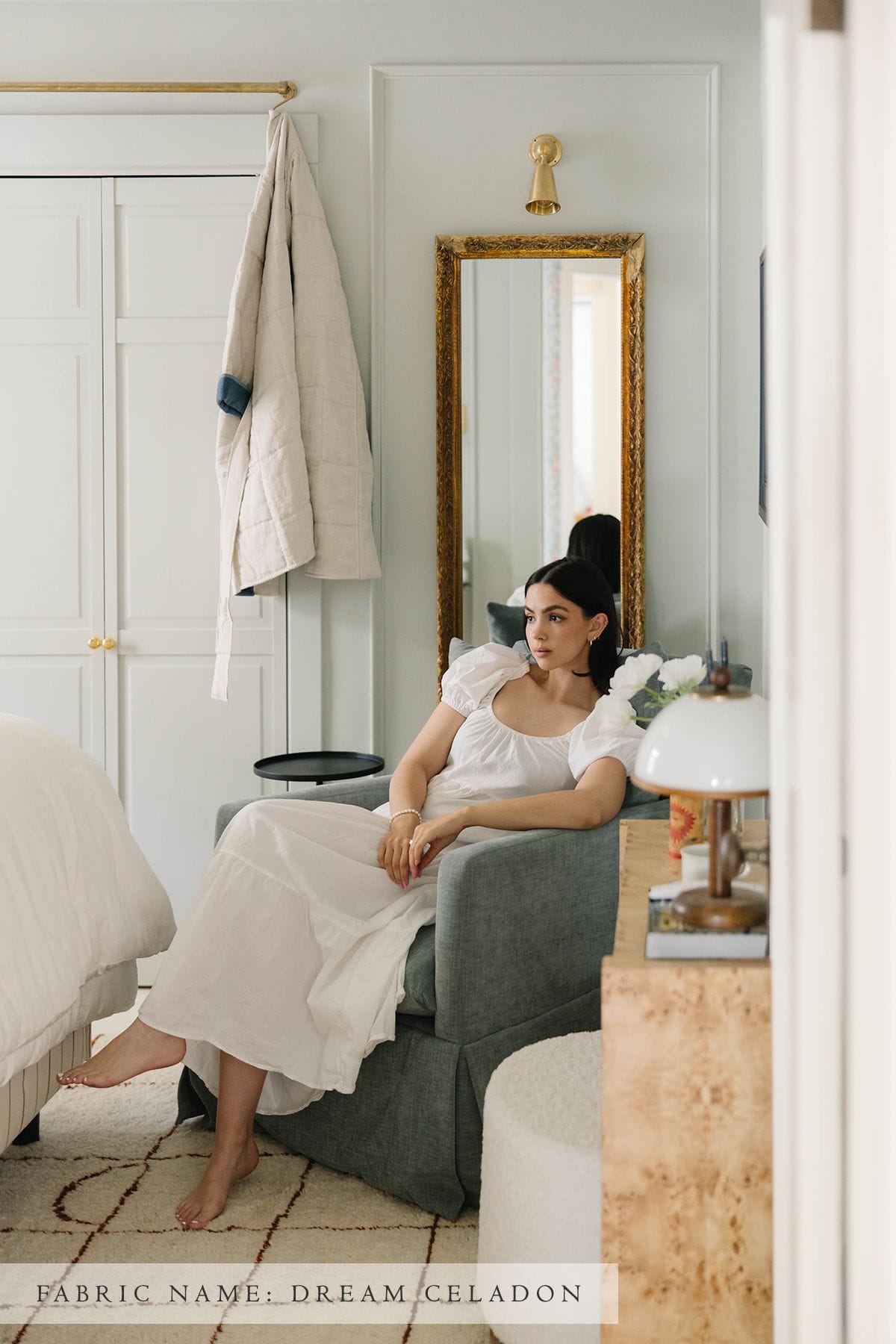 Oilo Zoey Swivel Nursery Glider -