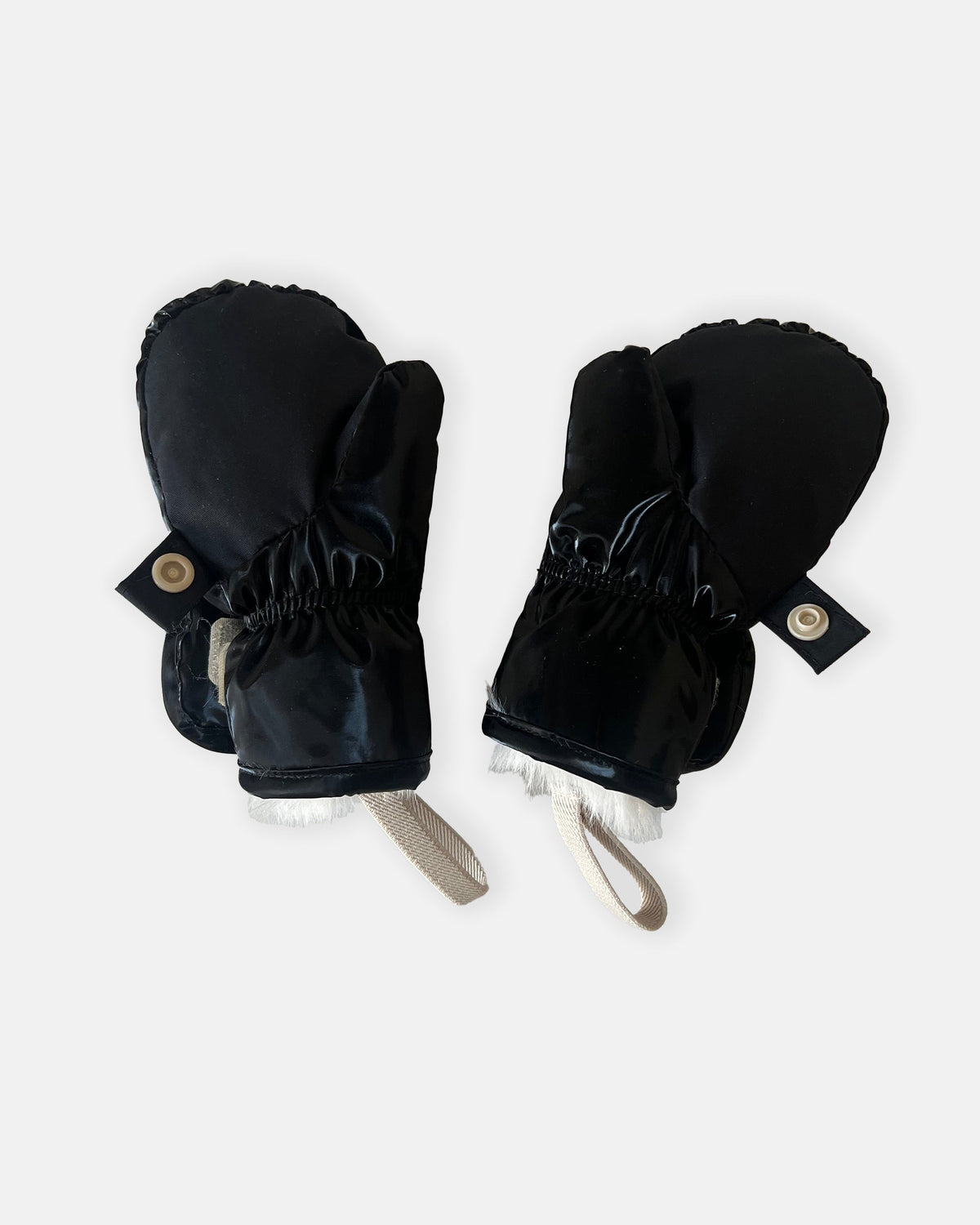 7AM Enfant Mittens Ushuaia - Black Liquid Shine / Arctic White Faux Fur, 12-24M - Image 3