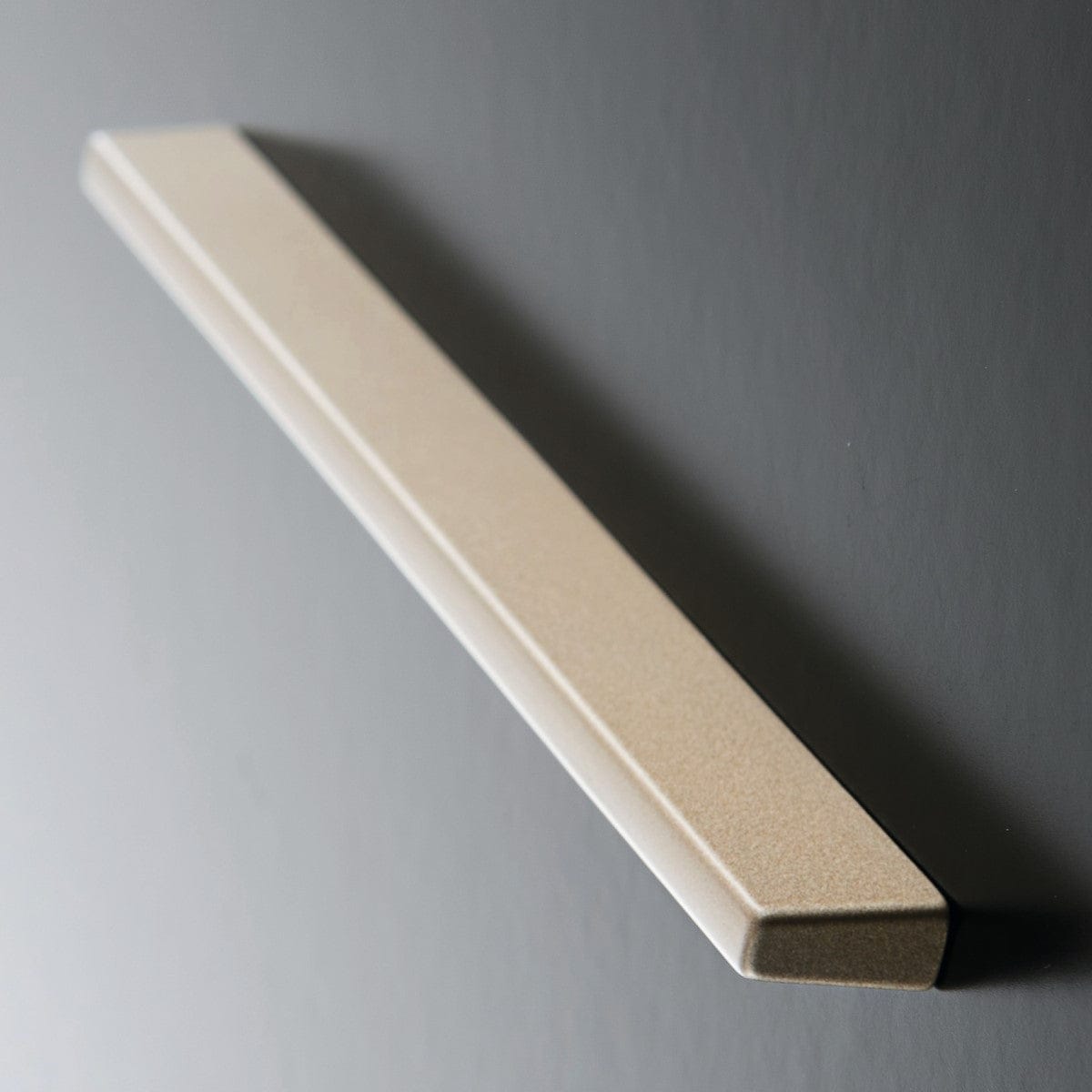 Romina Furniture New York Nightstand