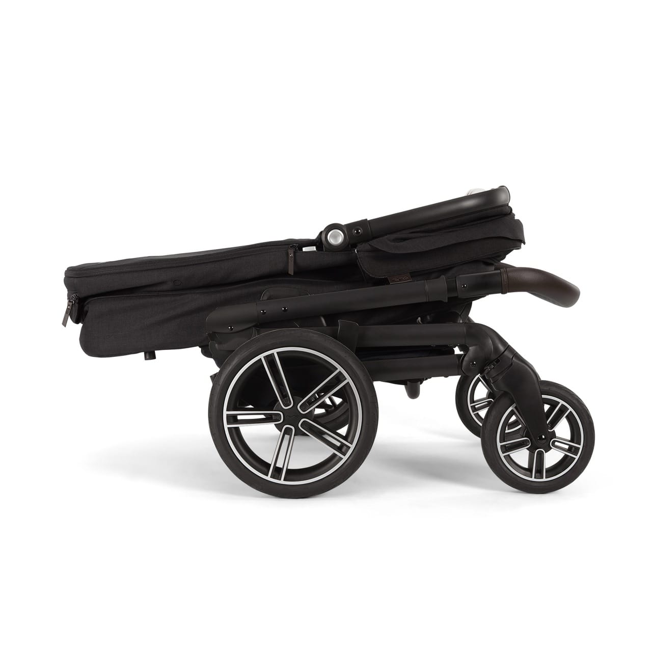 Nuna MIXX Series Bassinet + Stand (Folds with Stroller) - Caviar