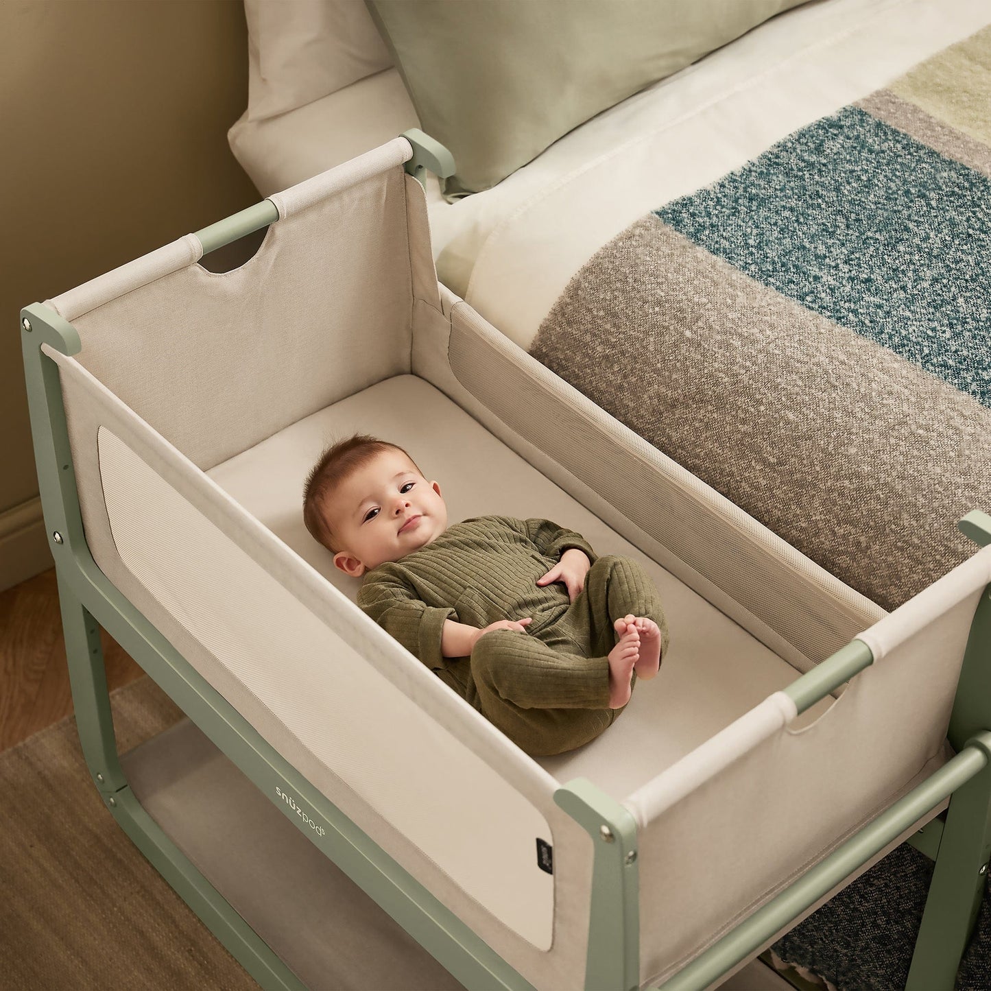 Snuz SnuzPod 5 Bedside Bassinet - Sage - USFN050A
