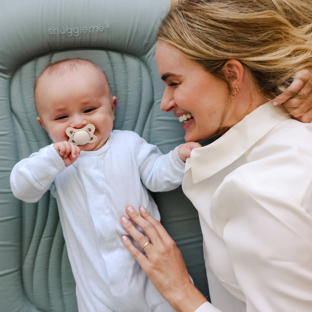Snuggle Me Infant Lounger Wave - Slate