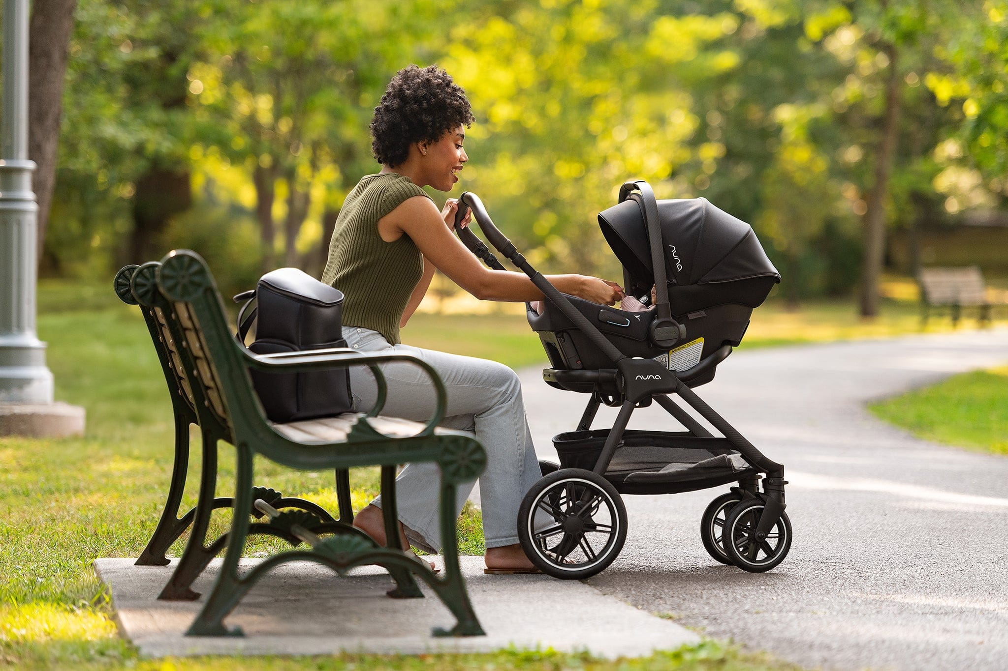 Nuna TRIV lx + PIPA urbn Baseless Infant Car Seat Travel System