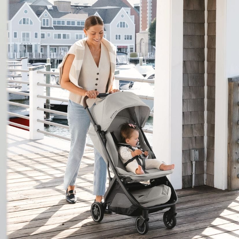 uppababy minu with mesa UPPAbaby Minu V3 Compact Stroller + Mesa V2 Travel System Bundle