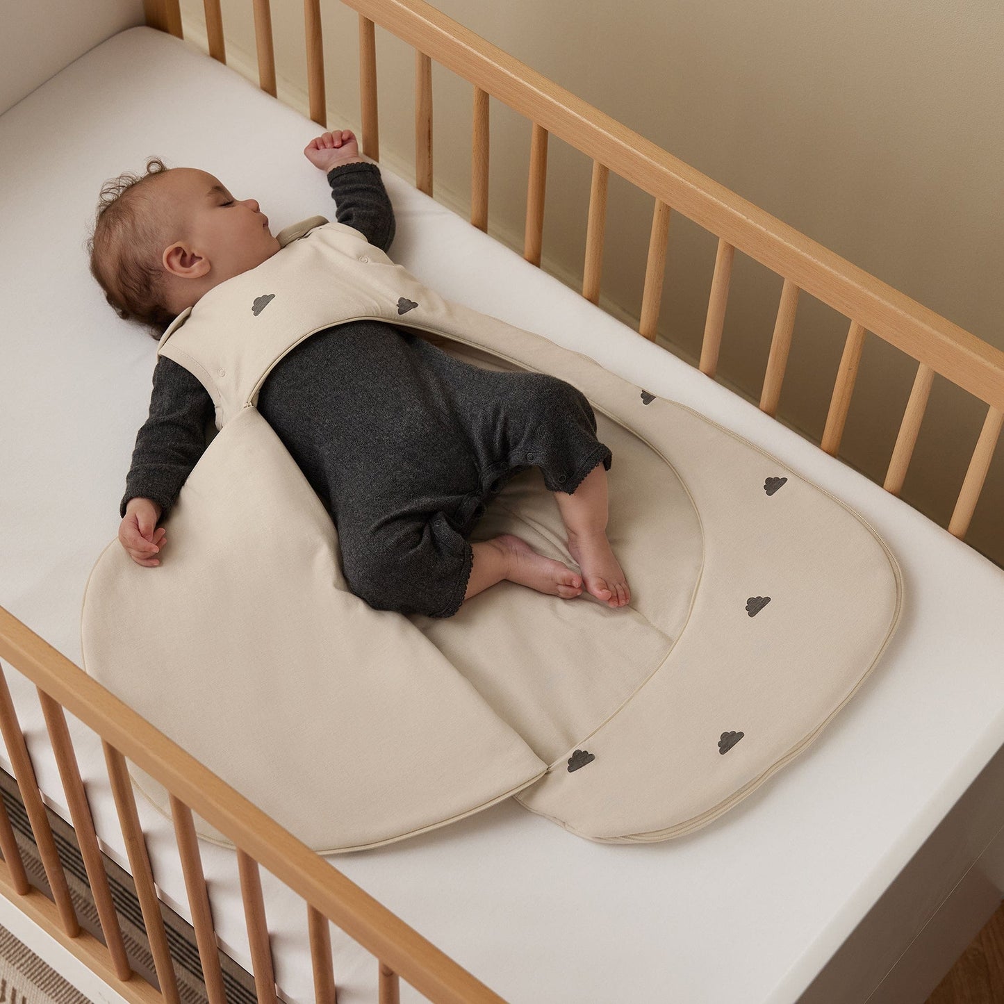 Snuz SnuzPouch Sleeping Bag, 1.0 TOG - Sand/Cloud (0-6 months) - USSW008AA