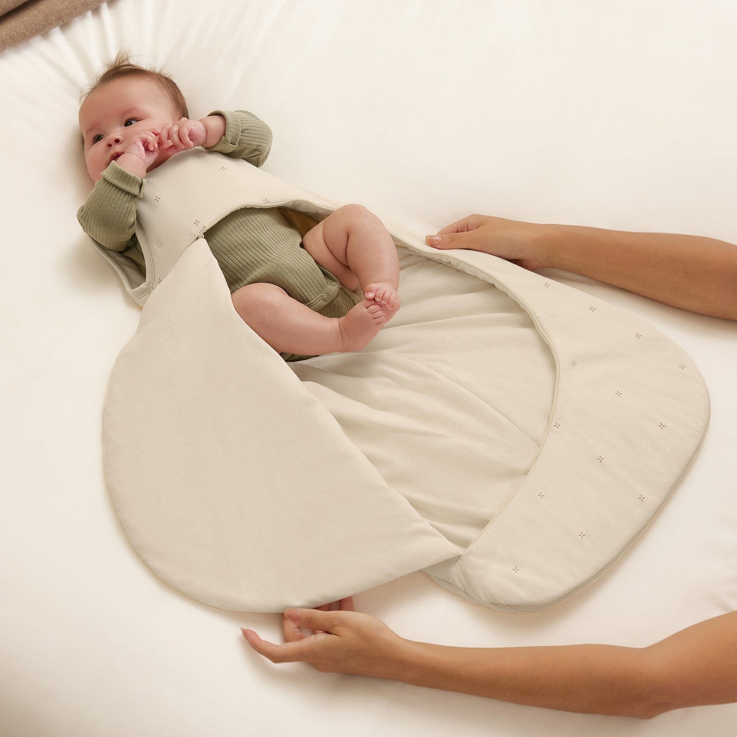 Snuz SnuzPouch Sleeping Bag, 1.0 TOG - Cashmere/Cross (6-18 months) - USSW008CE
