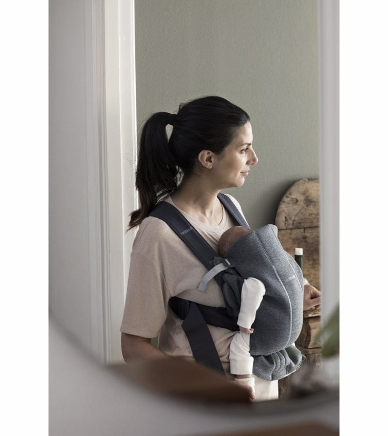 BabyBjörn Baby Carrier Mini 3D Jersey, Light Beige - 021087US