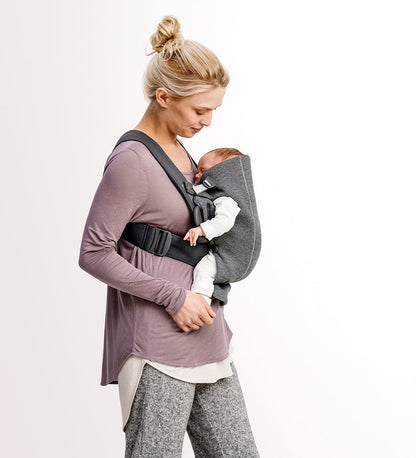 BabyBjörn Baby Carrier Mini 3D Jersey, Light Beige - 021087US