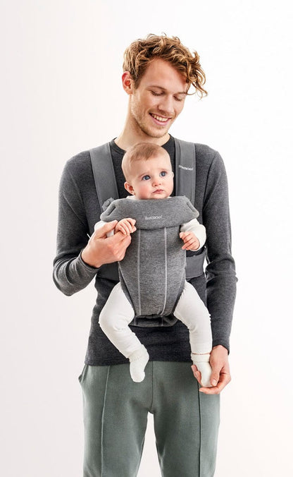 BabyBjörn Baby Carrier Mini 3D Jersey, Light Beige - 021087US