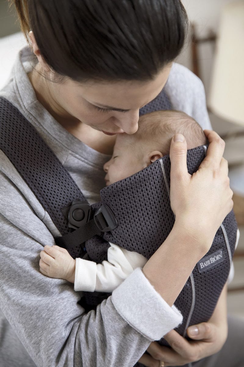 BabyBjörn Baby Carrier Mini 3D Mesh, Anthracite - 021013US