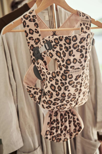 BabyBjörn Baby Carrier Mini Woven, Beige Leopard - 021075US