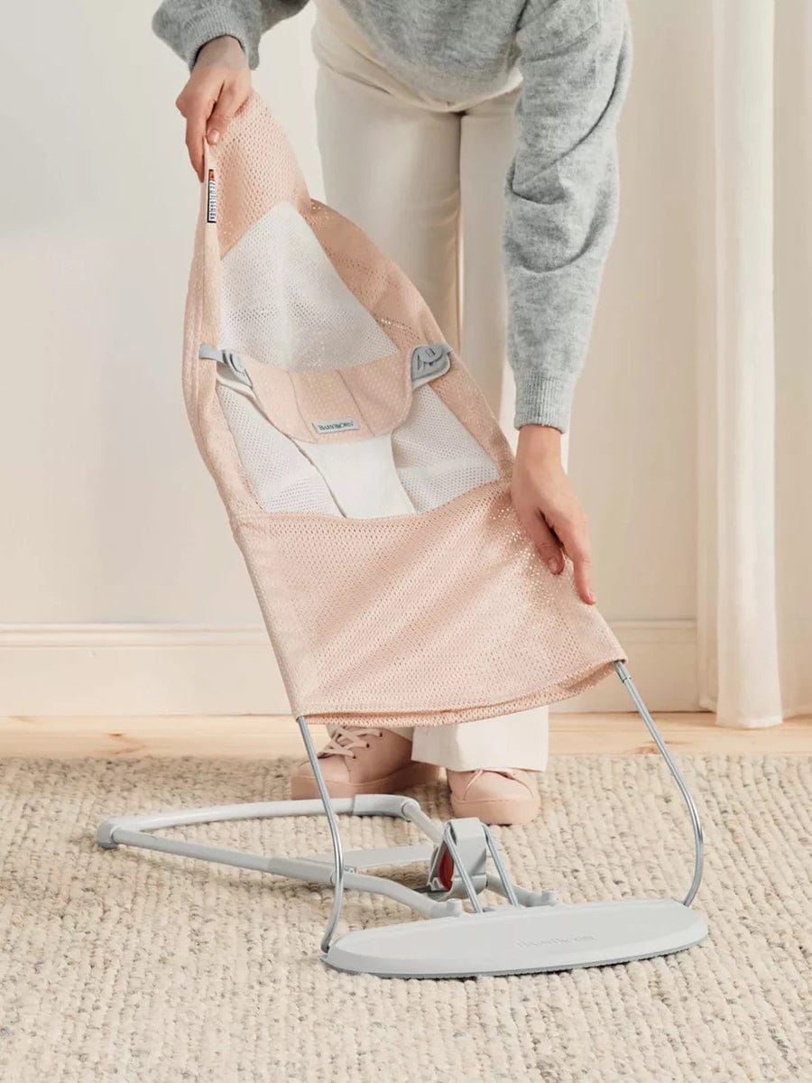 BabyBjörn Bouncer Balance Soft, Light Gray Frame Mesh Pearly Pink/Grey - 005142US