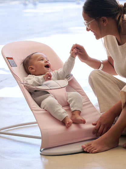 BabyBjörn Bouncer Balance Soft, Light Gray Frame Woven/Jersey Light Pink/Grey - 005189US