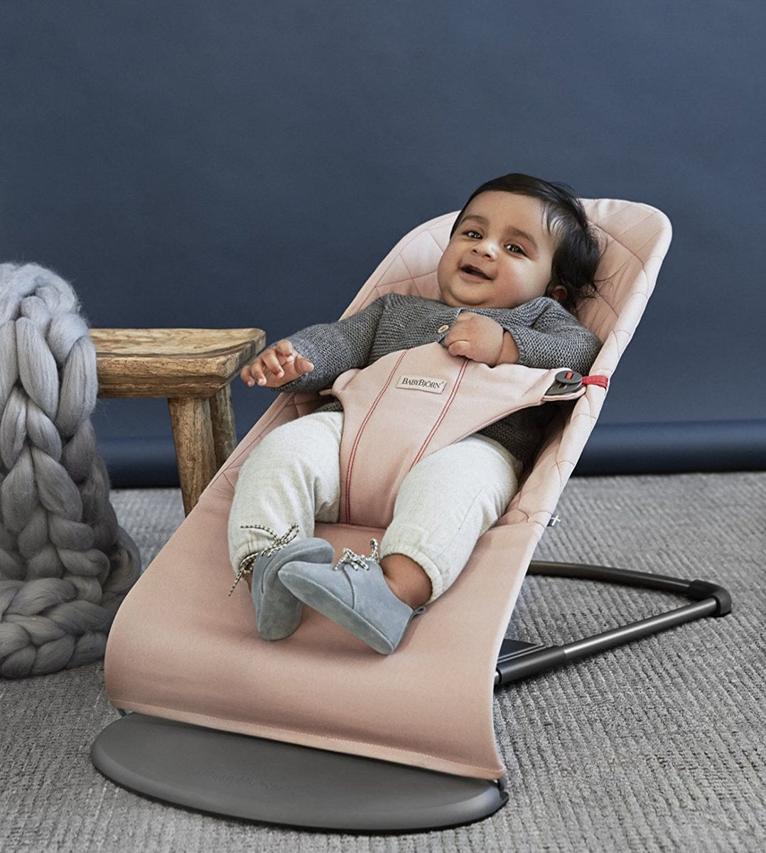 BabyBjörn Bouncer Bliss, Dark Gray Frame Classic Quilt Woven - Old Rose - 006014US