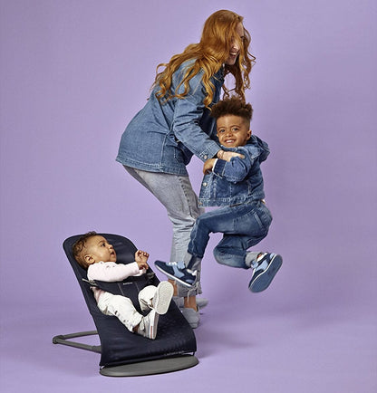 BabyBjörn Bouncer Bliss, Dark Gray Frame Mesh Navy Blue - 006003US