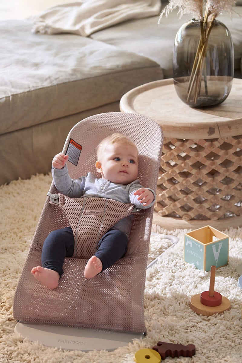 BabyBjörn Bouncer Bliss, Light Gray Frame Mesh Dusty Pink - 006108US