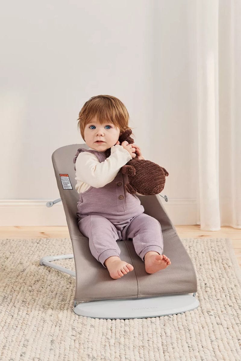 BabyBjörn Bouncer Bliss, Light Gray Frame Petal Quilt Woven - Sand