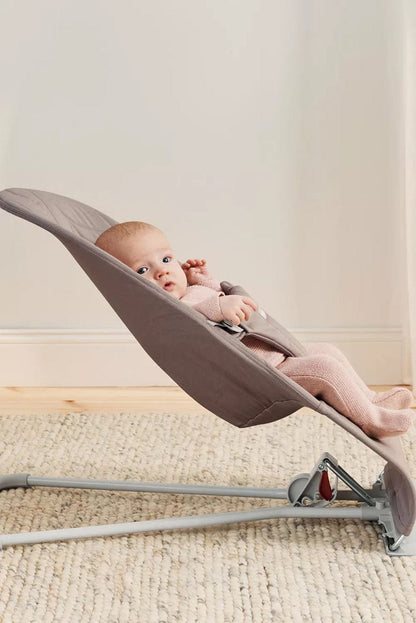 BabyBjörn Bouncer Bliss, Light Gray Frame Petal Quilt Woven - Sand Gray - 006117US