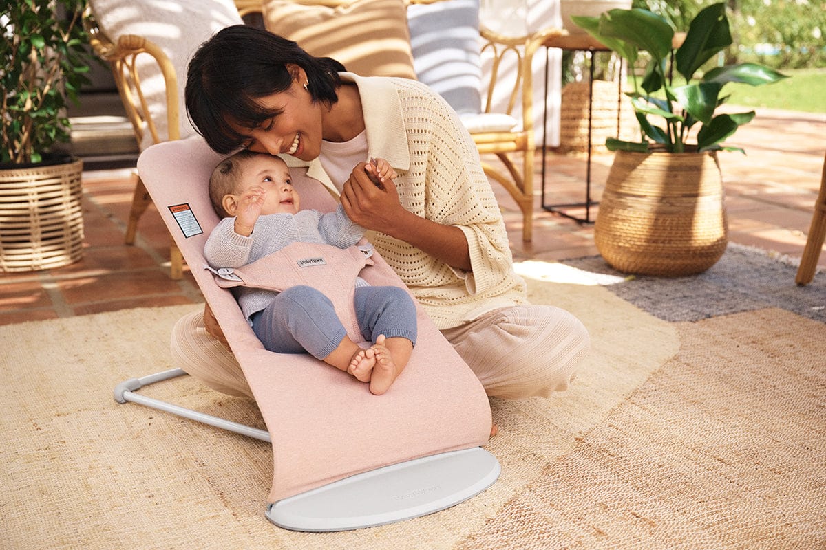 BabyBjorn Bouncer Bliss, Light Gray Frame Woven Melange, Light Pink - 006028US