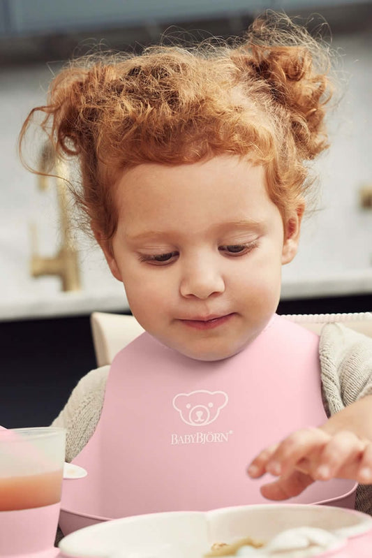 BabyBjorn Feeding Bib Set (Baby Bib + Small Baby Bib) - Powder Pink - 046764US