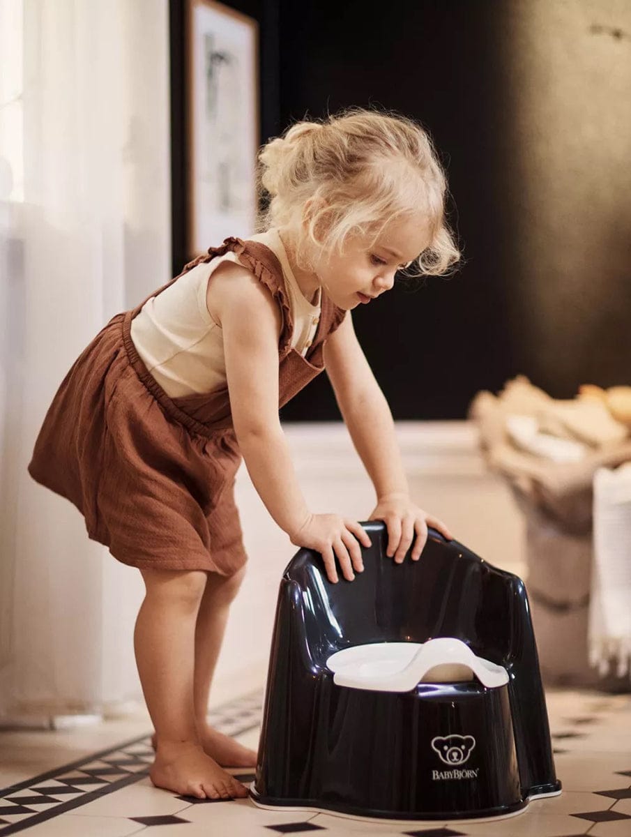 BabyBjorn Potty Chair - Black / White - 055256US