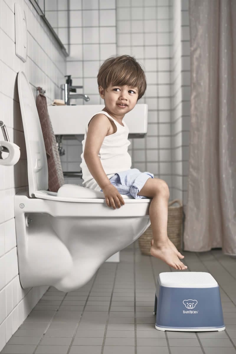 BabyBjorn Step Stool - Deep Blue/White - 061269US