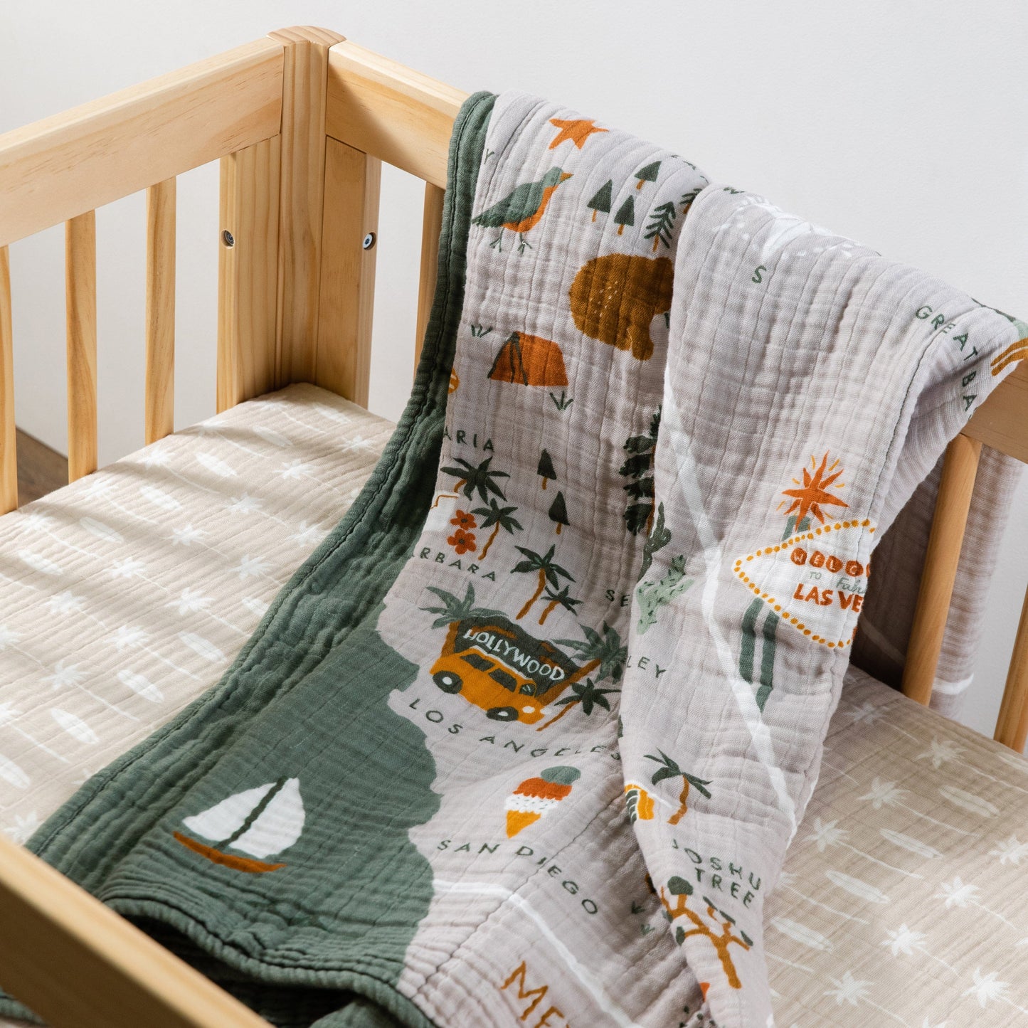 Babyletto All-Stages Midi Crib Sheet in GOTS Certified Organic Muslin Cotton - Beach Bum - T27033