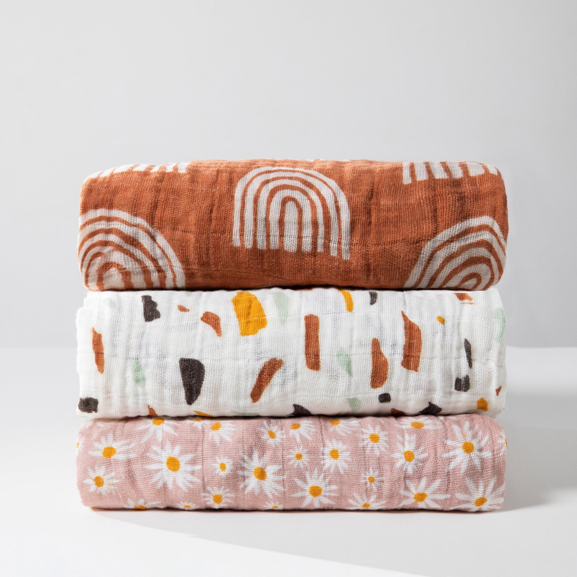 Babyletto Crib Sheet in GOTS Certified Organic Muslin Cotton-Daisy - T28035