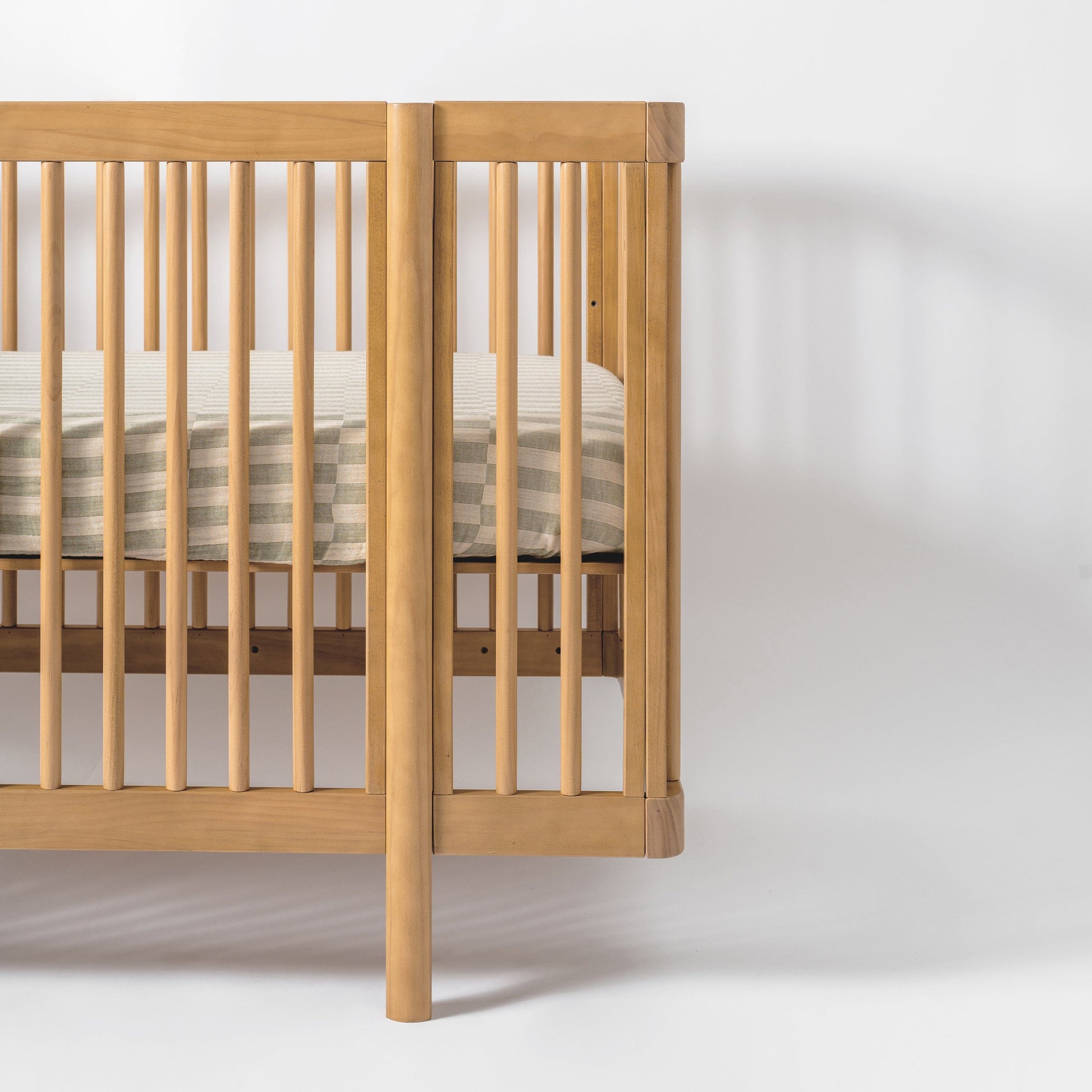Babyletto Crib Sheet in GOTS Certified Organic Muslin Cotton-Moss Stripe - T30535