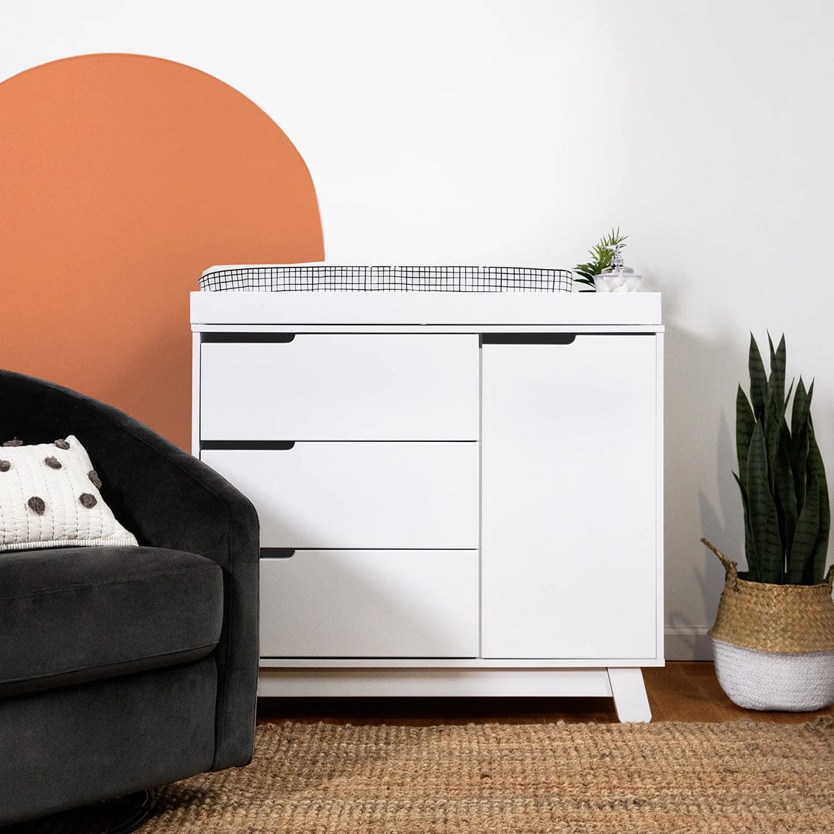 Babyletto Hudson 3-Drawer Changer Dresser, KD w/Removable Changing Tray In White - M4223W