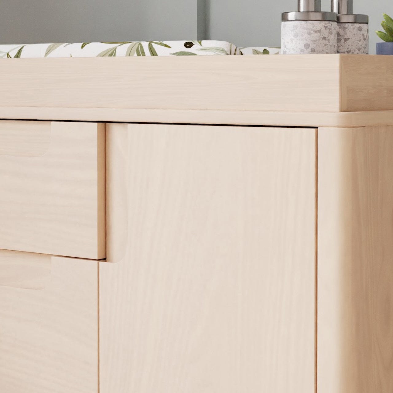 Babyletto Yuzu 3-Drawer Changer Dresser, KD w/Removable Changing Tray - Washed Natural - M23423NX