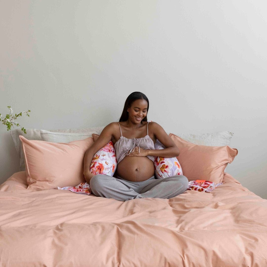 bbhugme Pregnancy Pillow - Blushing Roses - 120288