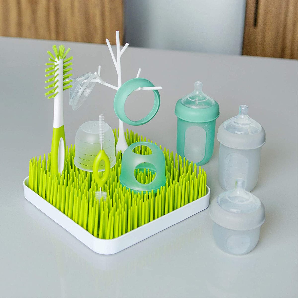 Boon NURSH Silicone Pouch Bottle Feeding and Cleaning Set - B11330