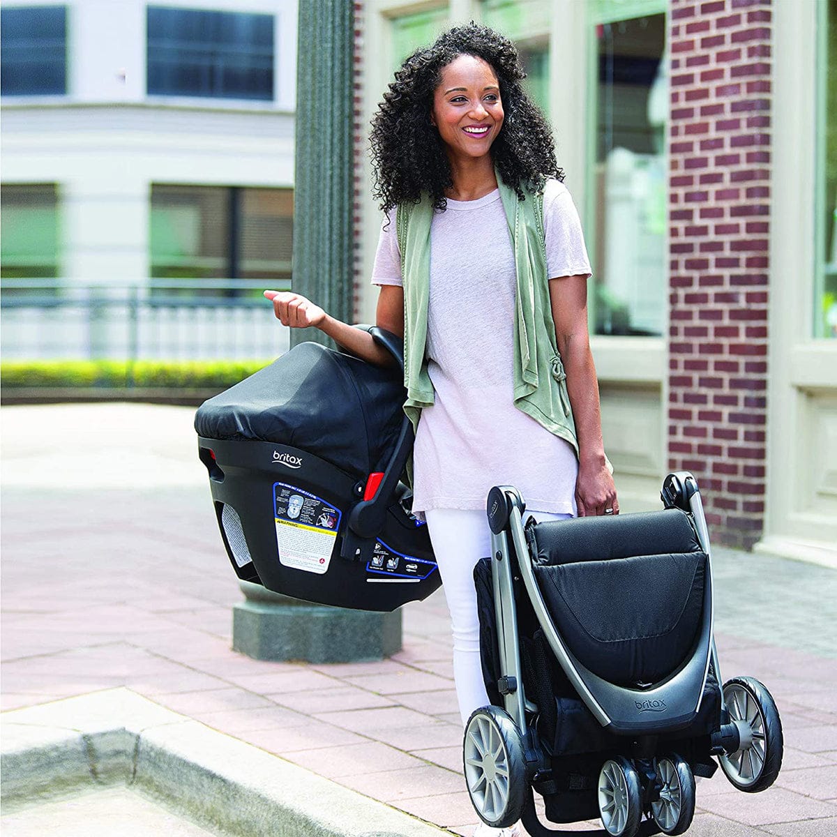 Britax B-Lively & B-Safe 35 Travel System - Ashton