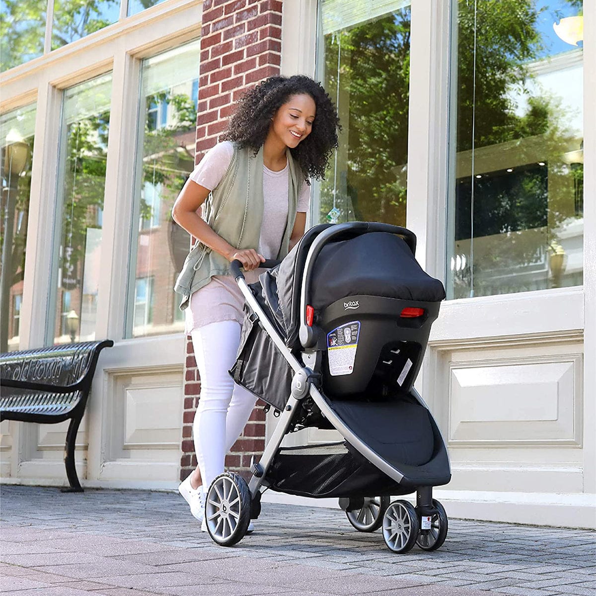 Britax B-Lively & B-Safe 35 Travel System - Ashton
