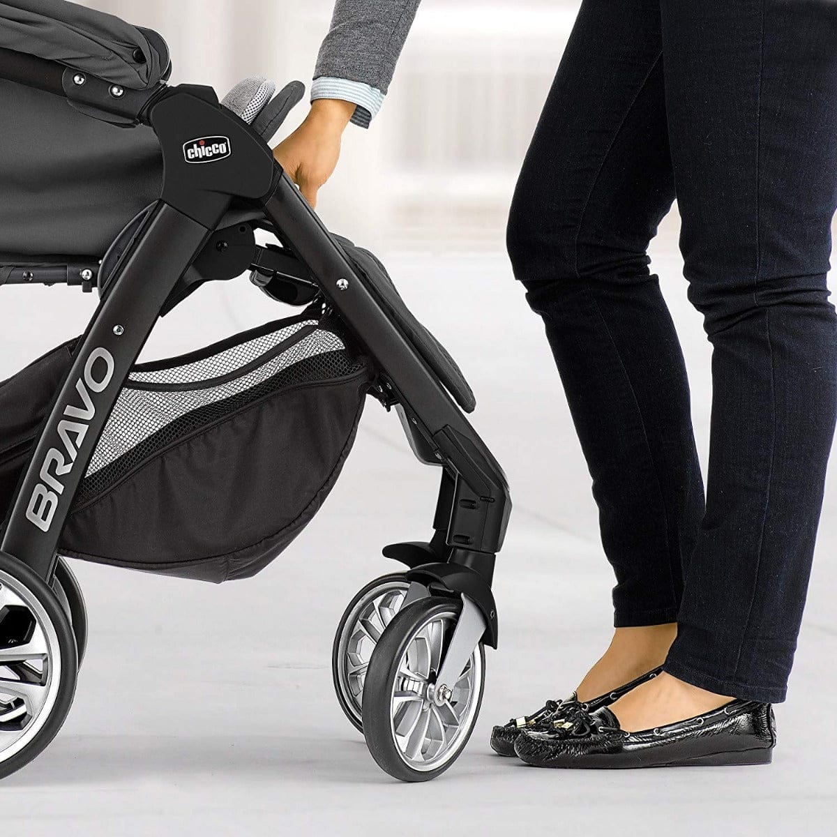Chicco Bravo LE Trio Travel System - Genesis